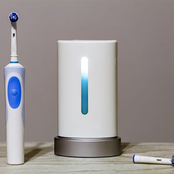 Can I Use an Electric Toothbrush While on Invisalign?